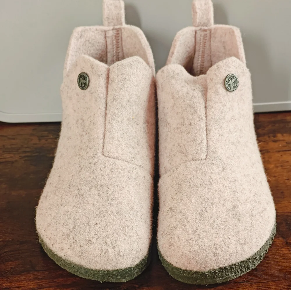 Birkenstock andermatt ankle wool bootie size C12 soft pink